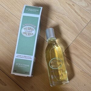 L'OCCITANE Amande Supple Skin Oil